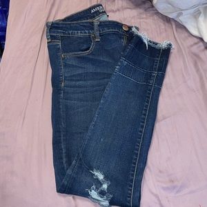 Distressed American Eagle Jeggings